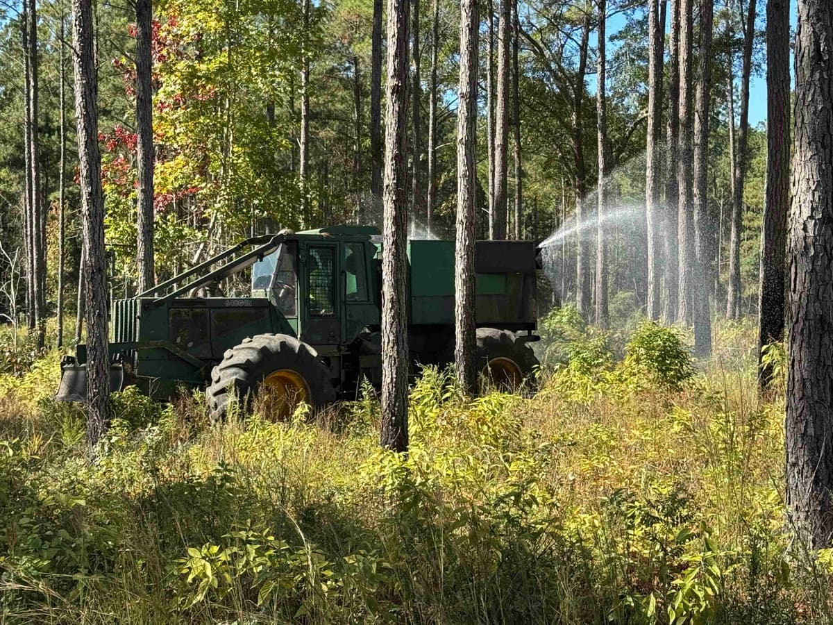 Mid-Rotation Release Spraying background